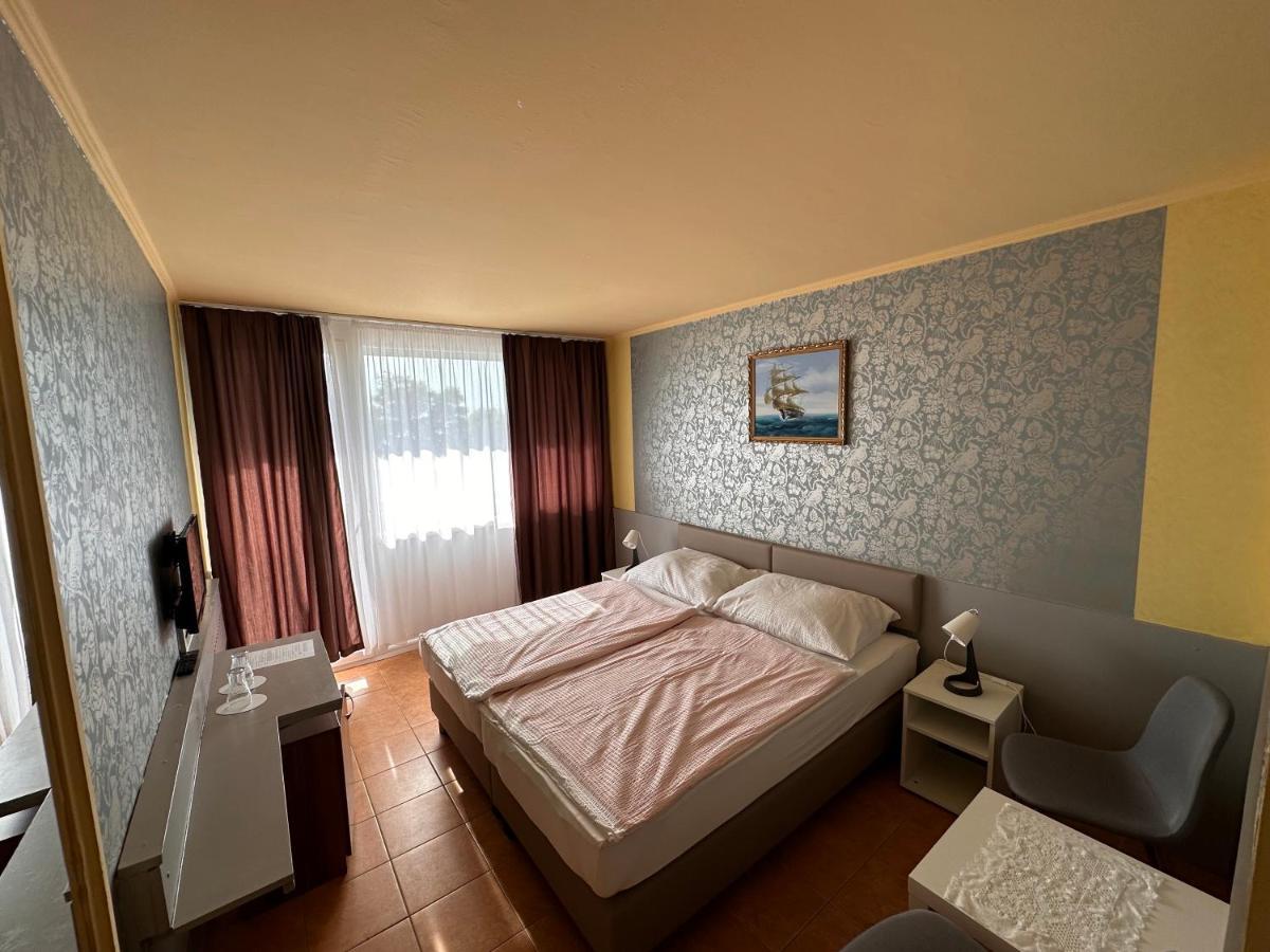 Part Hotel Siofok Dış mekan fotoğraf