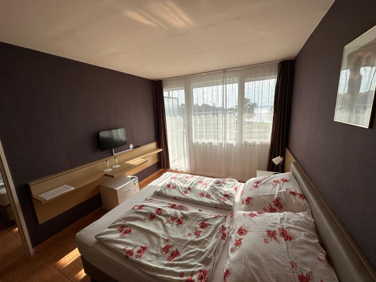 Part Hotel Siofok Dış mekan fotoğraf