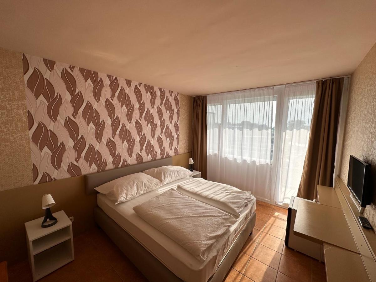 Part Hotel Siofok Dış mekan fotoğraf