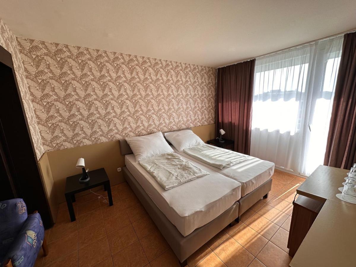 Part Hotel Siofok Dış mekan fotoğraf