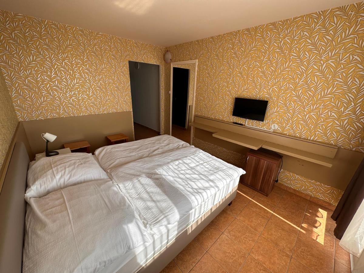 Part Hotel Siofok Dış mekan fotoğraf