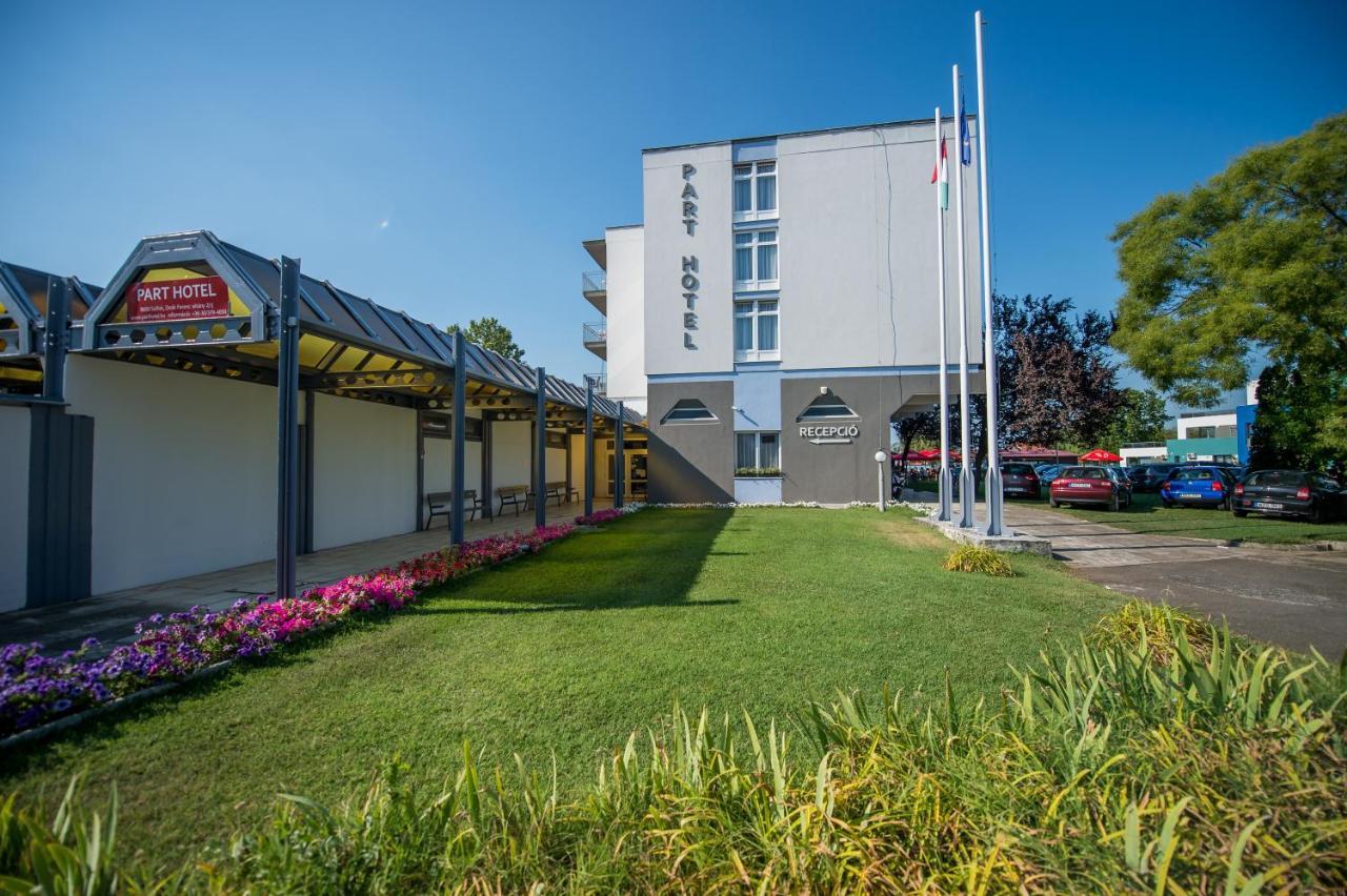 Part Hotel Siofok Dış mekan fotoğraf