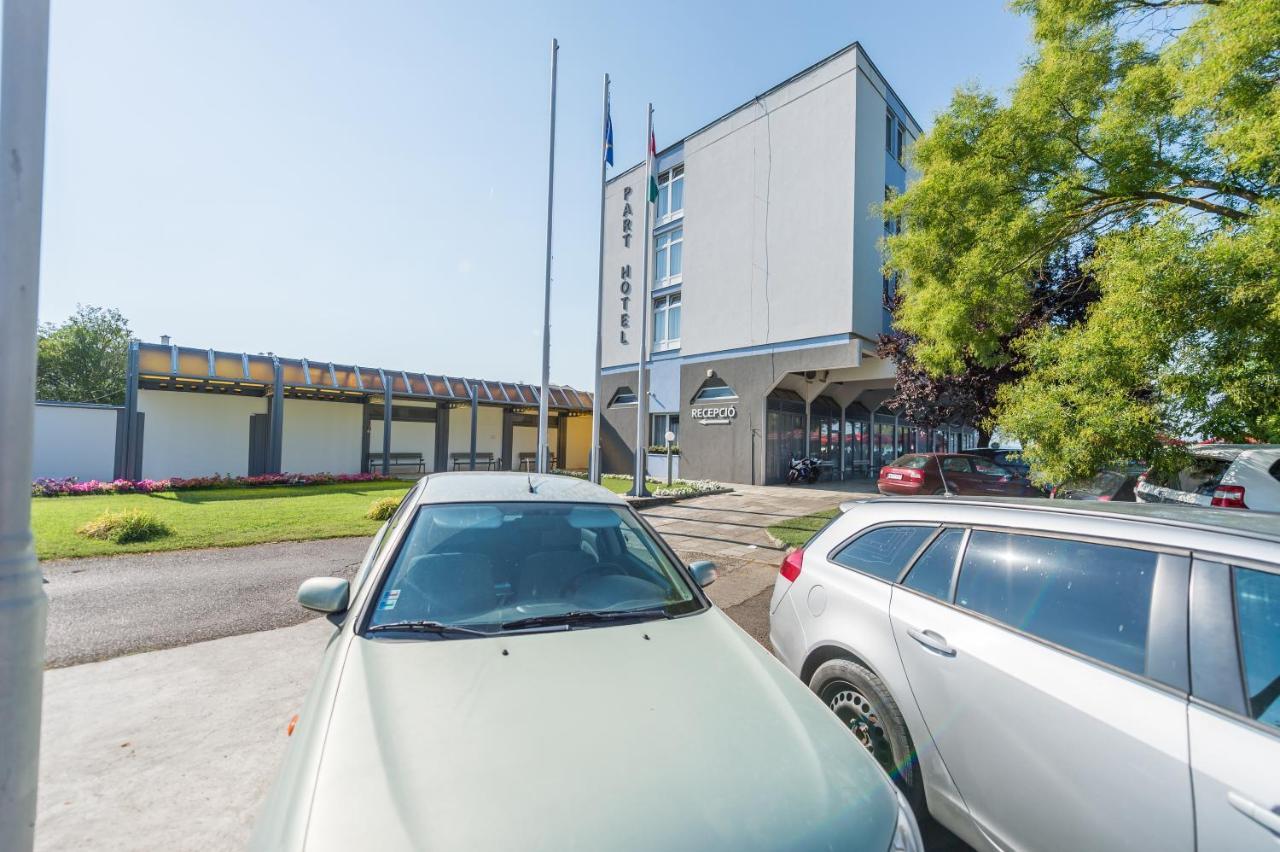 Part Hotel Siofok Dış mekan fotoğraf